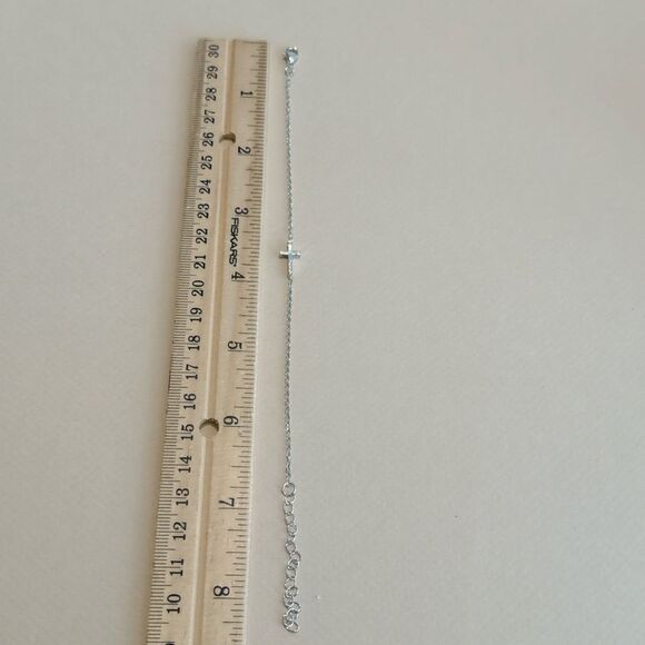 Cross bracelet M1028 - Picture 3 of 3